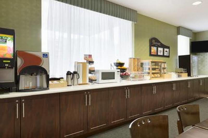 Days Inn By Wyndham Toronto East Beaches Eksteriør billede
